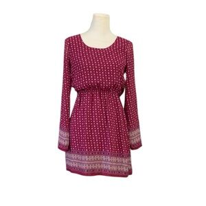 Rue 21 geometric bell sleeve mini dress maroon